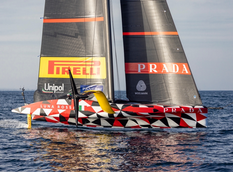 FIRST SAILING FOR LUNA ROSSA PROTOTYPE Luna Rossa Prada Pirelli Team